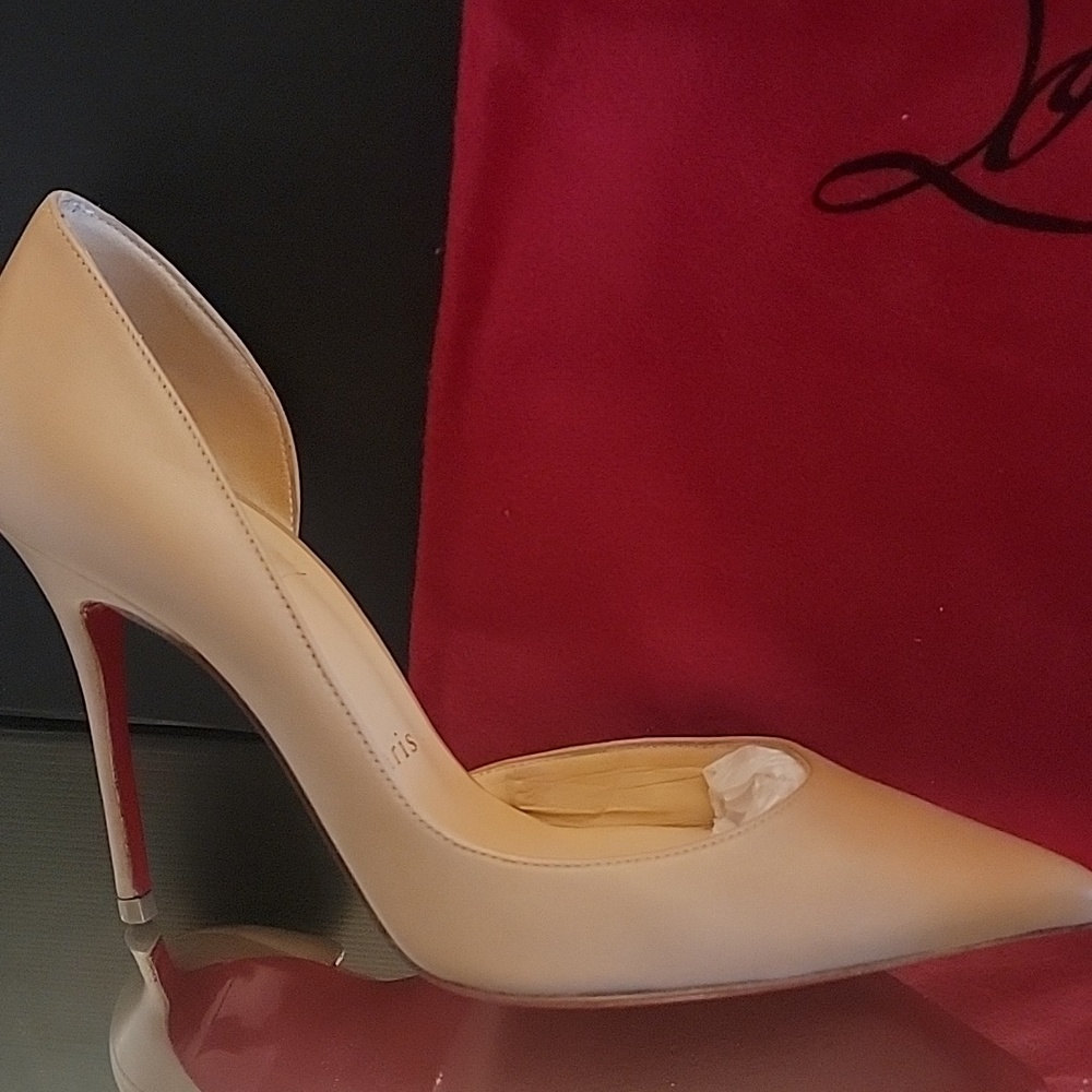 Christian Louboutins Iriza 100 Heel Nude Sz 35.5 - Picture 4 of 15